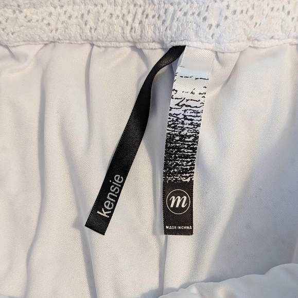 4 For $20 Kensie white eyelet shorts Medium - Picture 4 of 6